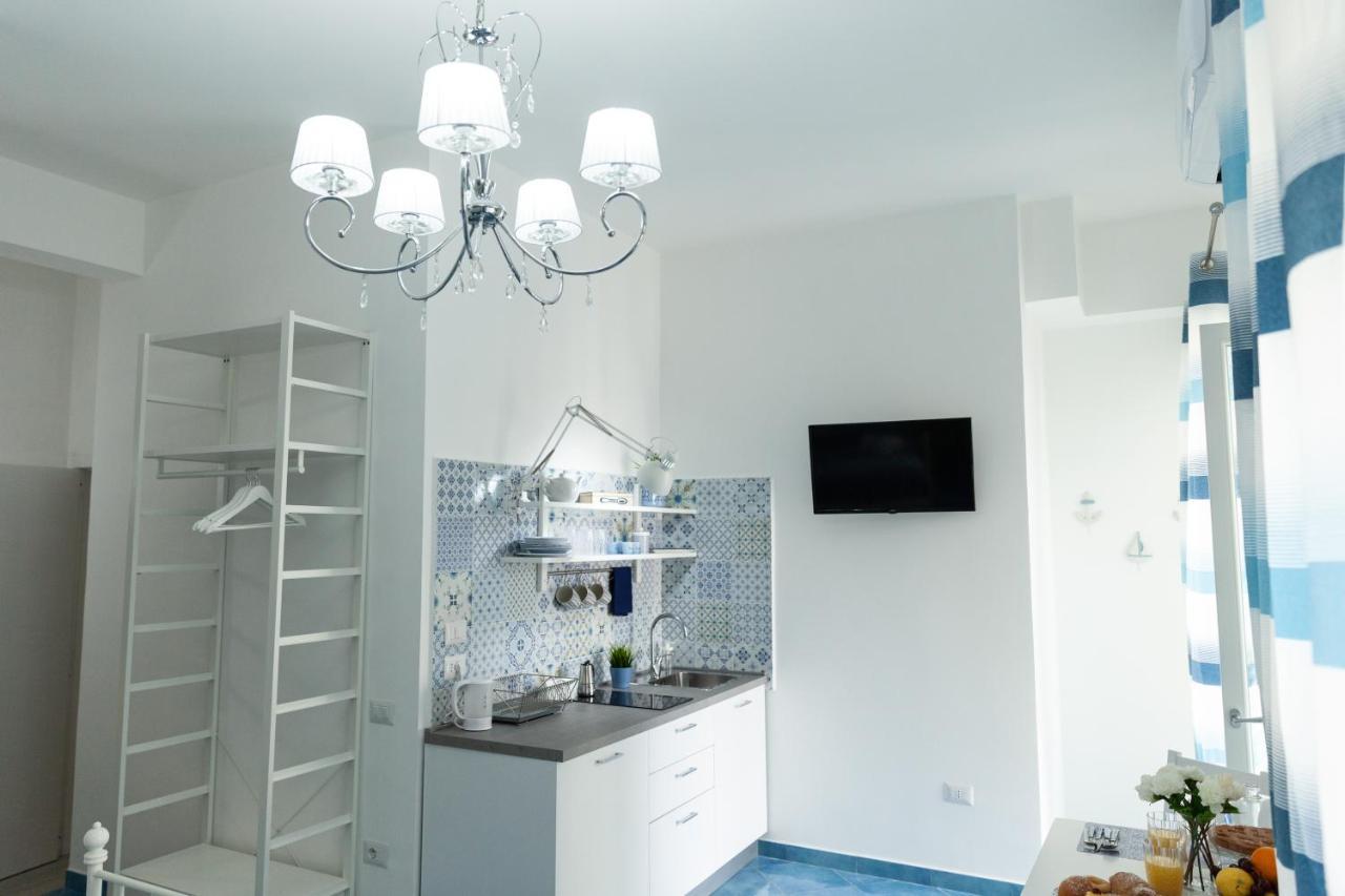 Velia34 Bed & Breakfast Salerno Exterior photo