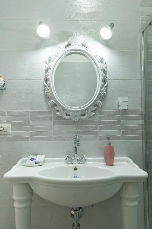 Velia34 Bed & Breakfast Salerno Exterior photo